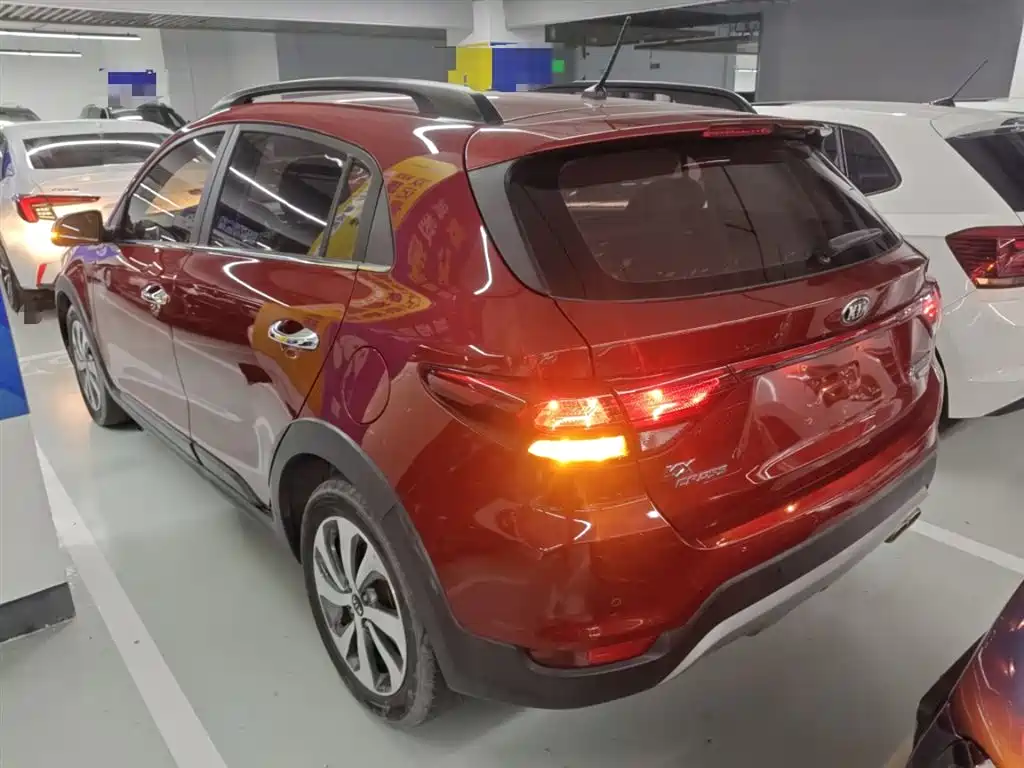 Kia KX Cross 2018 — фото 23