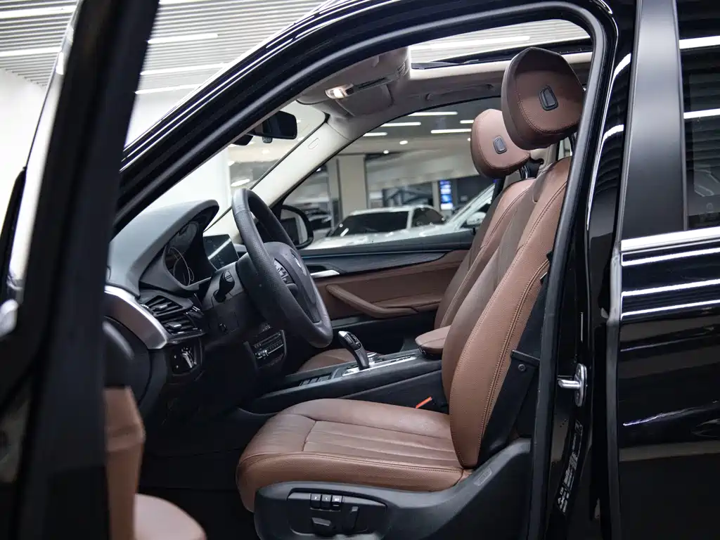 BMW X5 2018 — фото 17