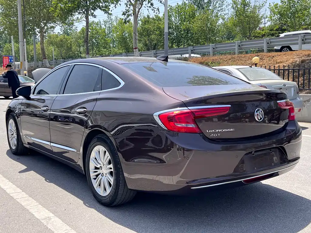 Buick LaCrosse 2018 — фото 6