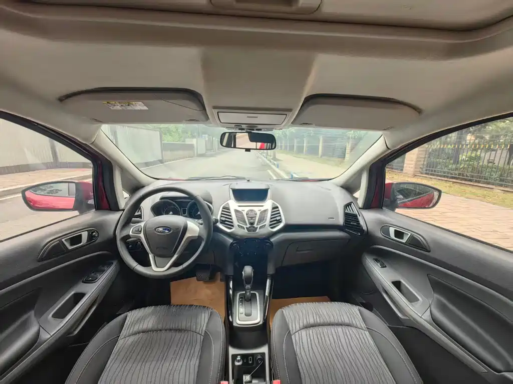Ford Ecosport 2014 — фото 14