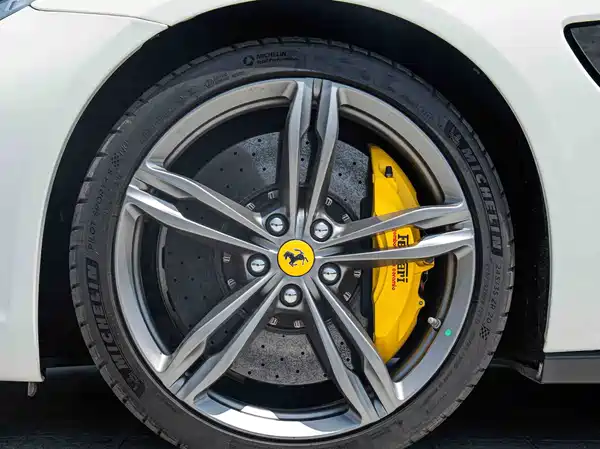 Ferrari GTC4Lusso 2017