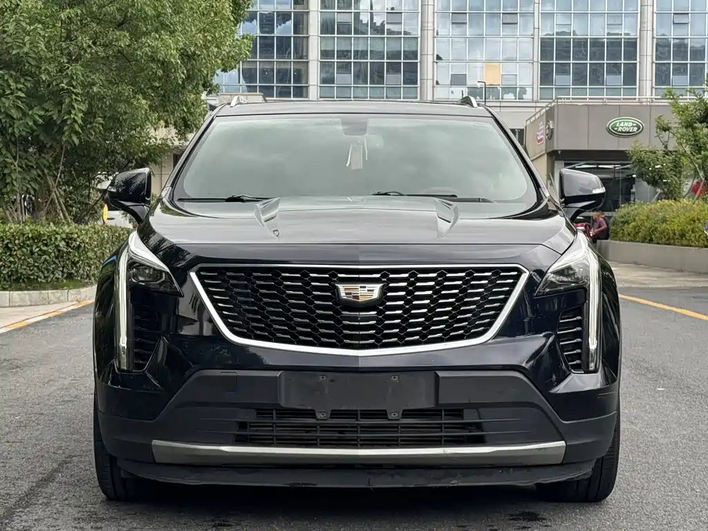 Cadillac XT4 2020 — фото 2