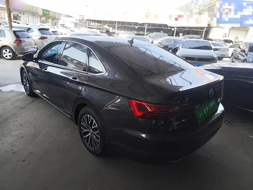 Volkswagen Sagitar 2021