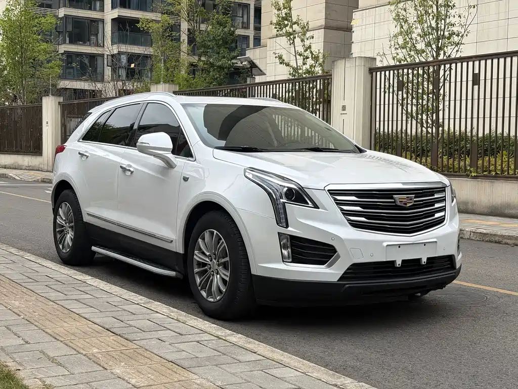Cadillac XT5 2018 — фото 3