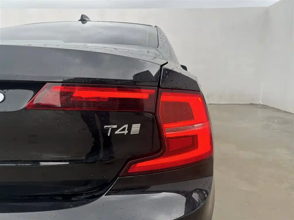 Volvo S90 2019 — фото 16