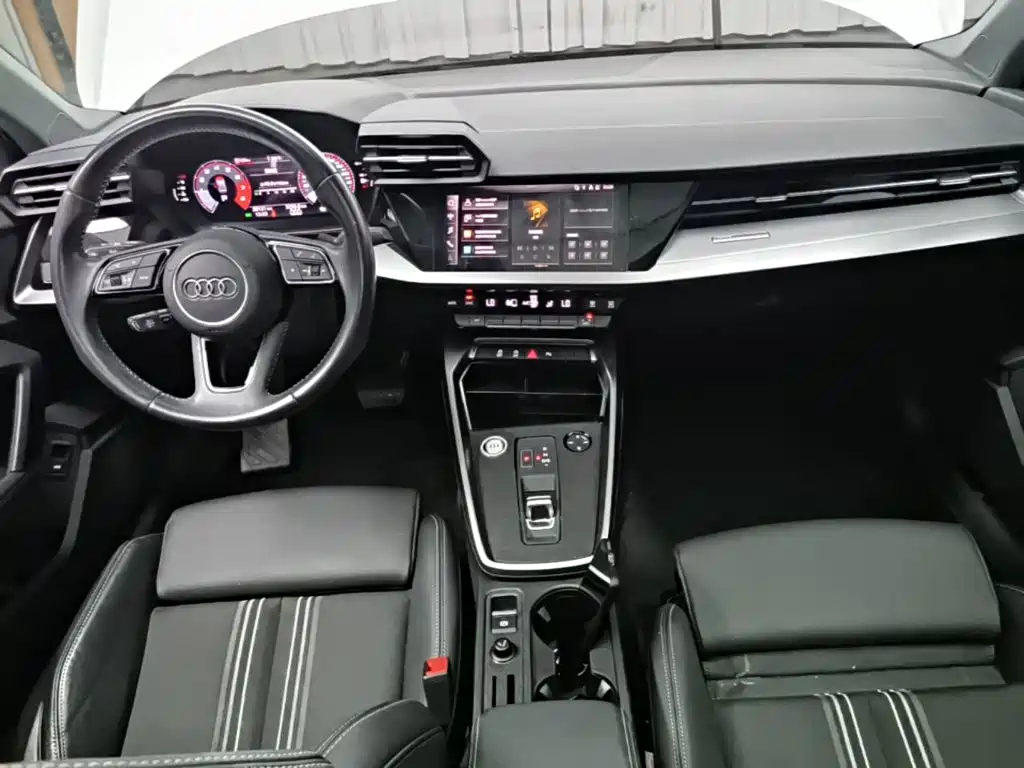 Audi A3 2022 — фото 10