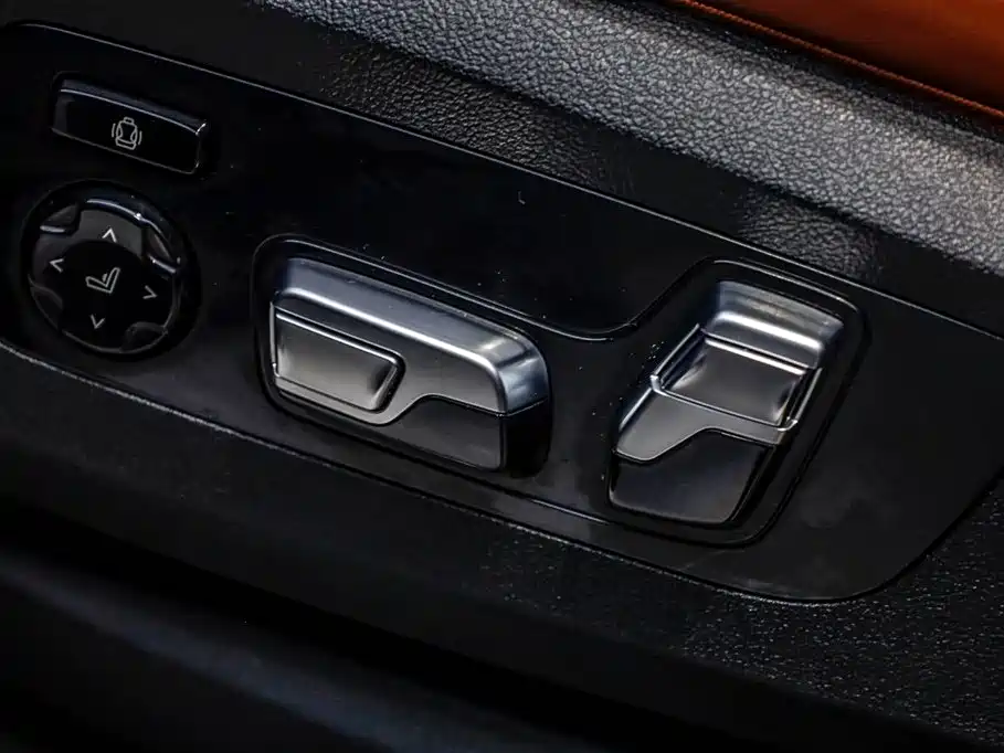 BMW X7 2023 — фото 30