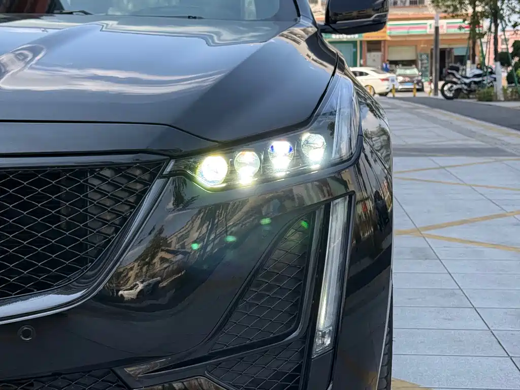 Cadillac CT5 2020 — фото 10