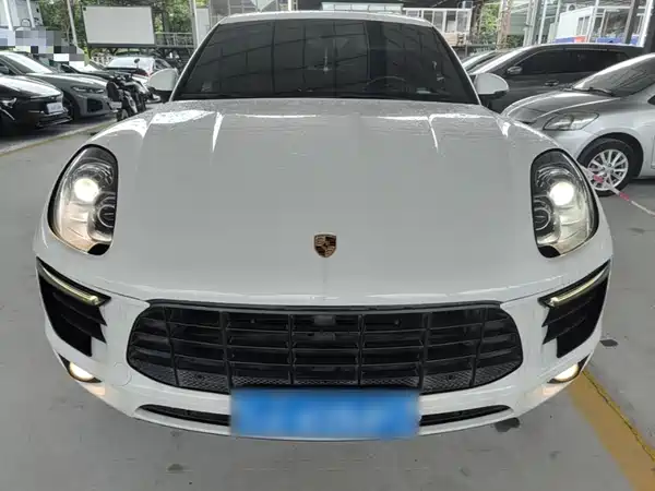 Porsche Macan 2014