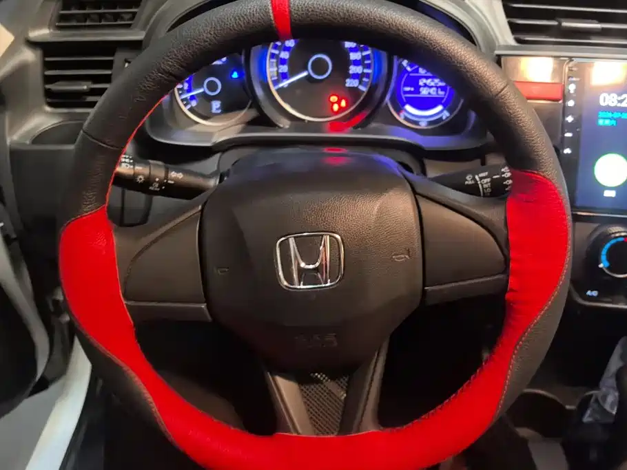Honda Fit 2018 — фото 15