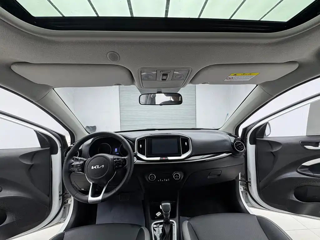 Kia KX1 2022 — фото 15