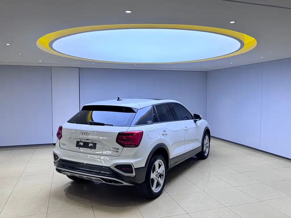 Audi Q2L 2022