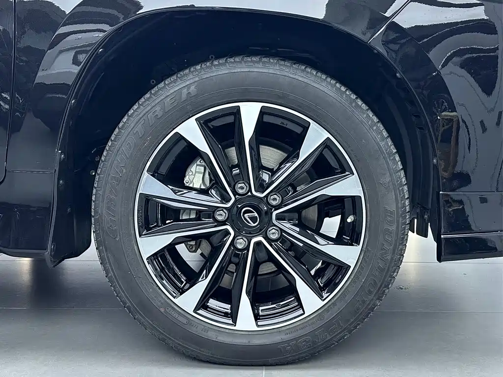 Lexus LX 2023 — фото 24