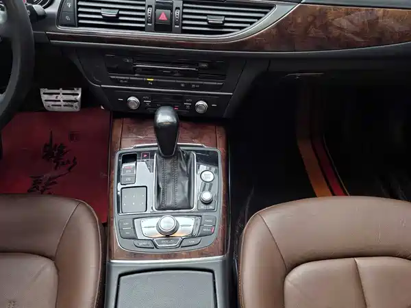 Audi A6L 2016