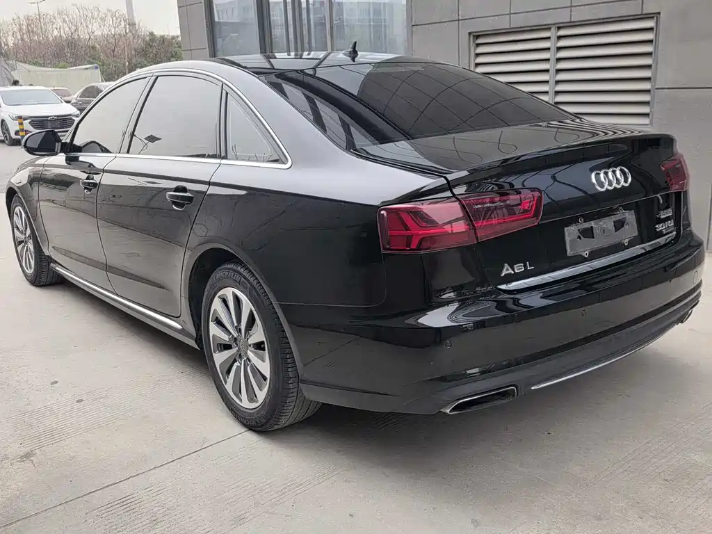 Audi A6L 2016 — фото 12