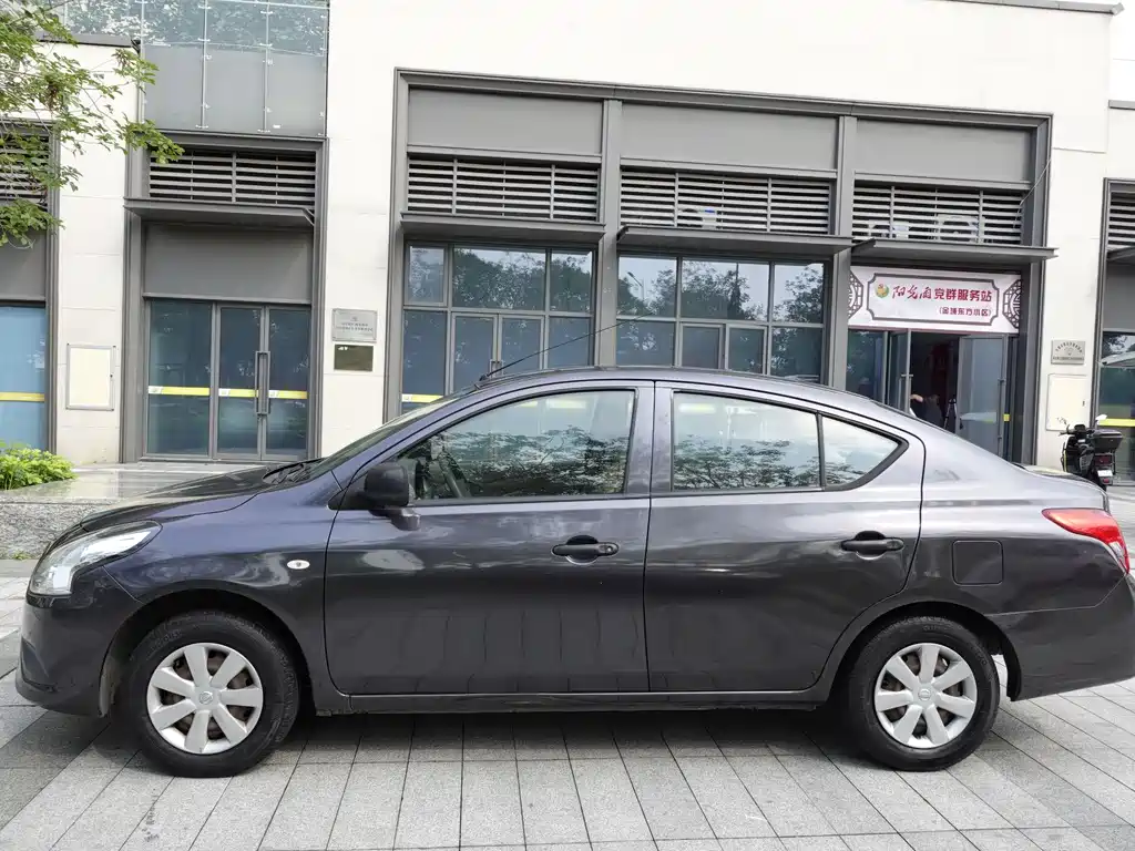 Nissan Sunny 2016 — фото 3
