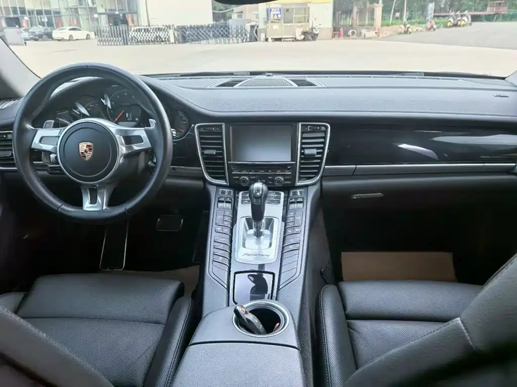 Porsche Panamera 2016 — фото 13
