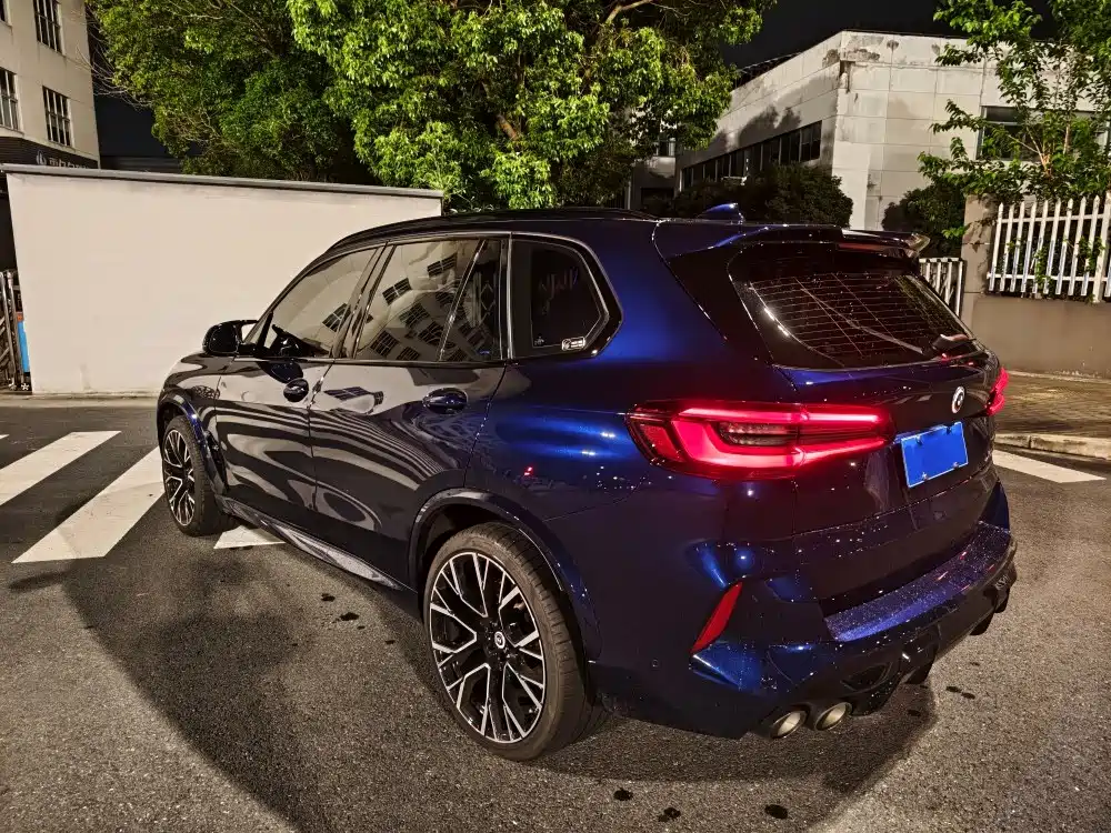 BMW X5 M 2022 — фото 11