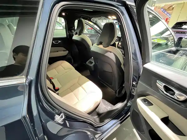 Volvo XC60 2026