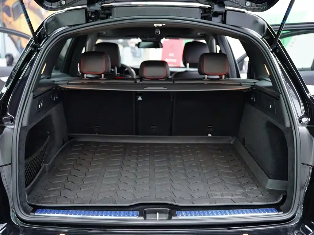Mercedes-Benz GLC AMG 2019 — фото 35