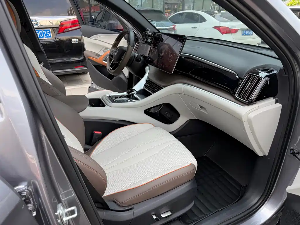 BYD Song Pro New Energy 2023 — фото 9