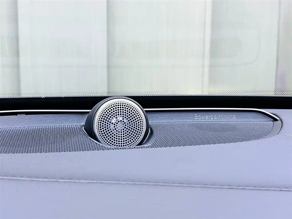 Volvo XC90 PHEV 2022 — фото 15
