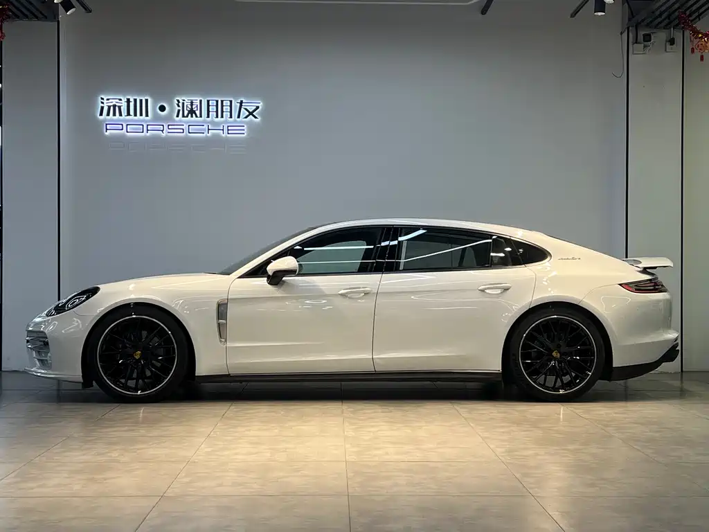 Porsche Panamera 2018 — фото 3