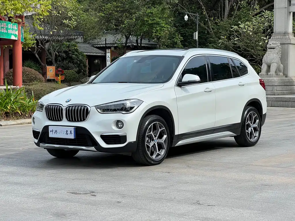 BMW X1 2019 — фото 1