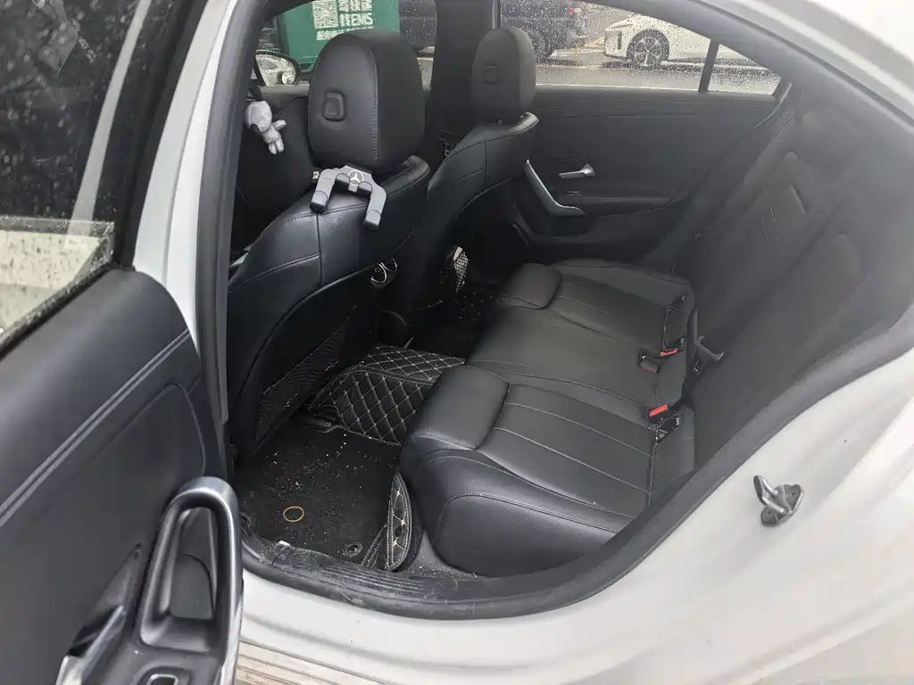 Mercedes-Benz A-Class 2022 — фото 12