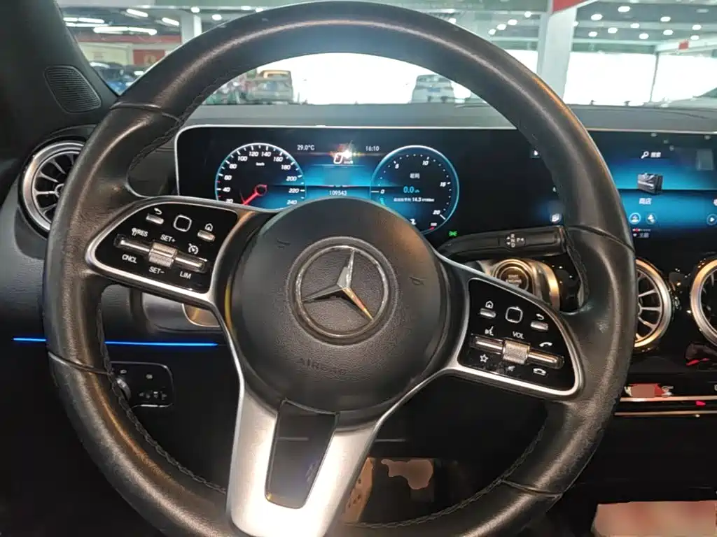 Mercedes-Benz GLB 2021 — фото 11