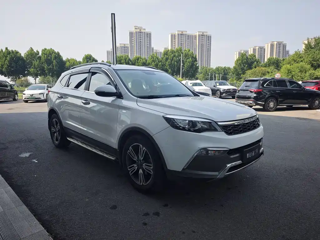 Leopaard CS10 2016