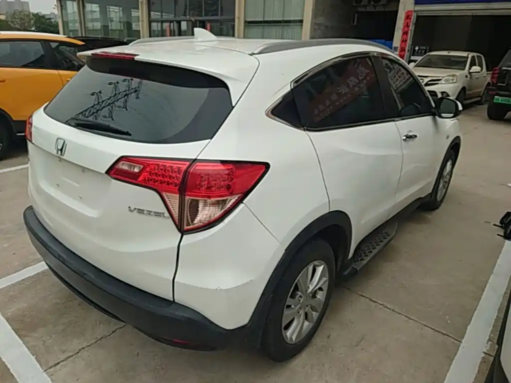 Honda Vezel 2017 — фото 7