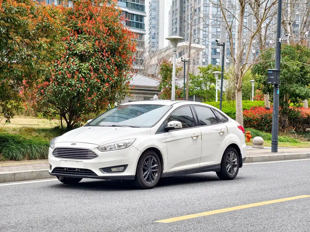 Ford Focus 2016 — фото 3