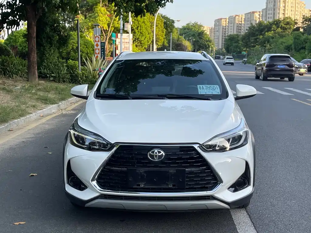 Toyota Yaris L 2022