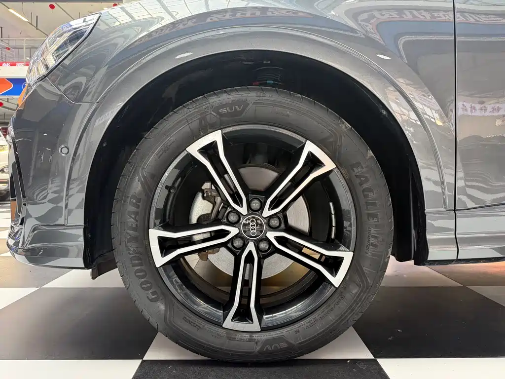 Audi Q3 2022 — фото 15