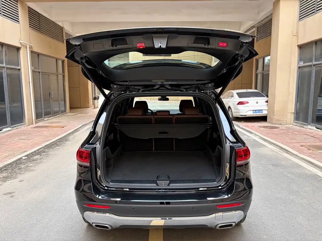 Mercedes-Benz GLB 2023 — фото 10
