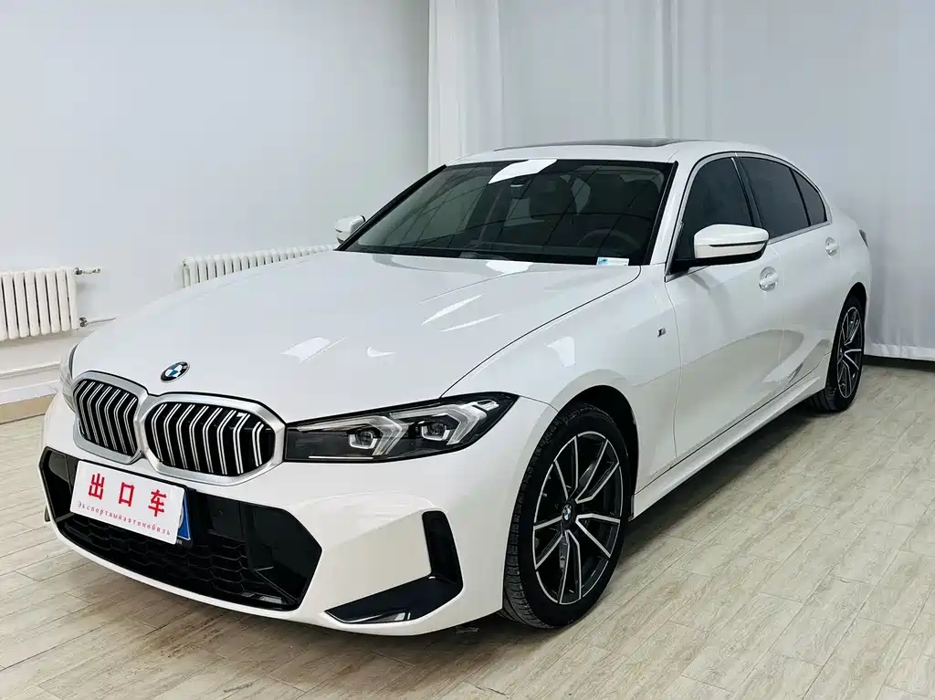 BMW 3 Series 2023 — фото 1