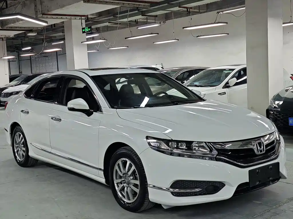Honda Spirior 2017 — фото 3