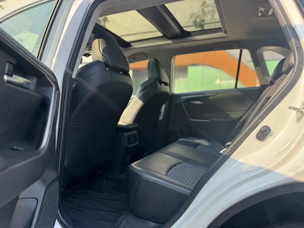 Toyota Wildlander 2020 — фото 12