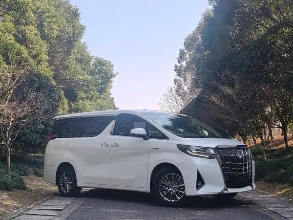 Toyota Alphard 2021