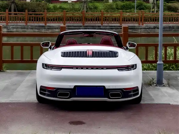 Porsche 911 2021