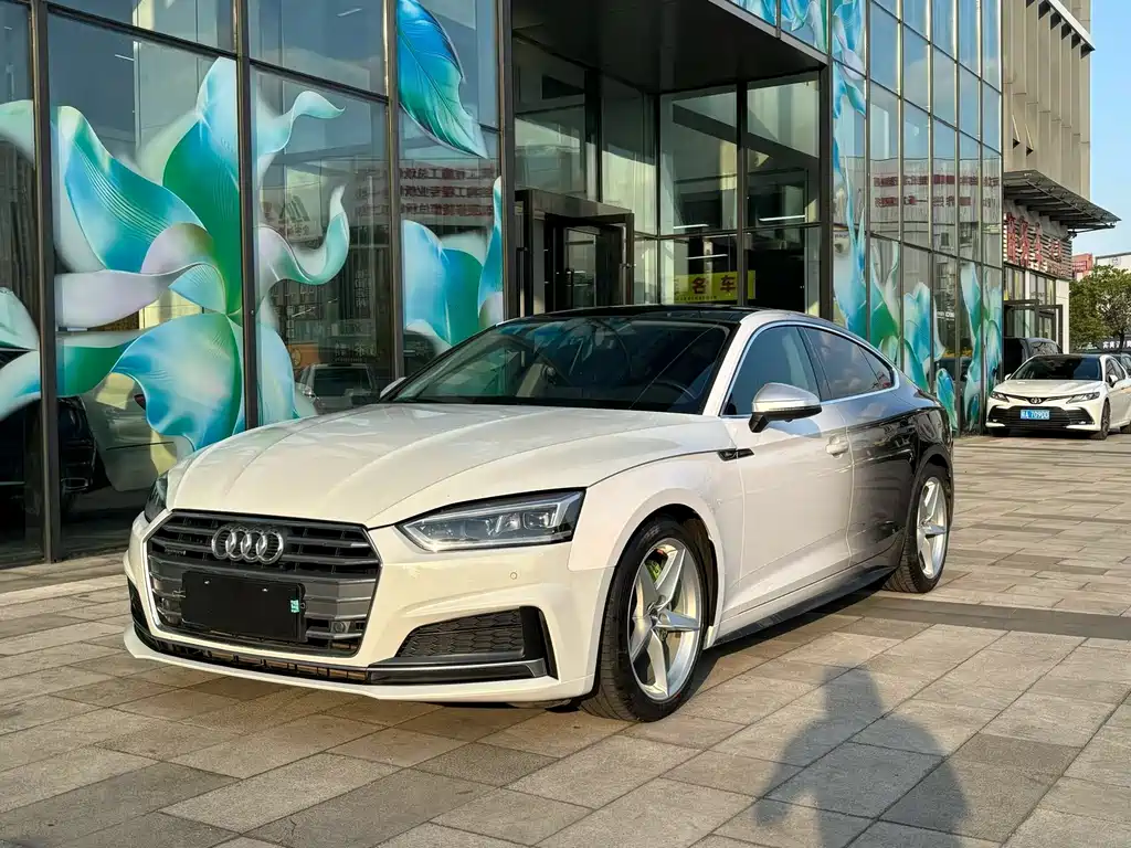 Audi A5 2019 — фото 1