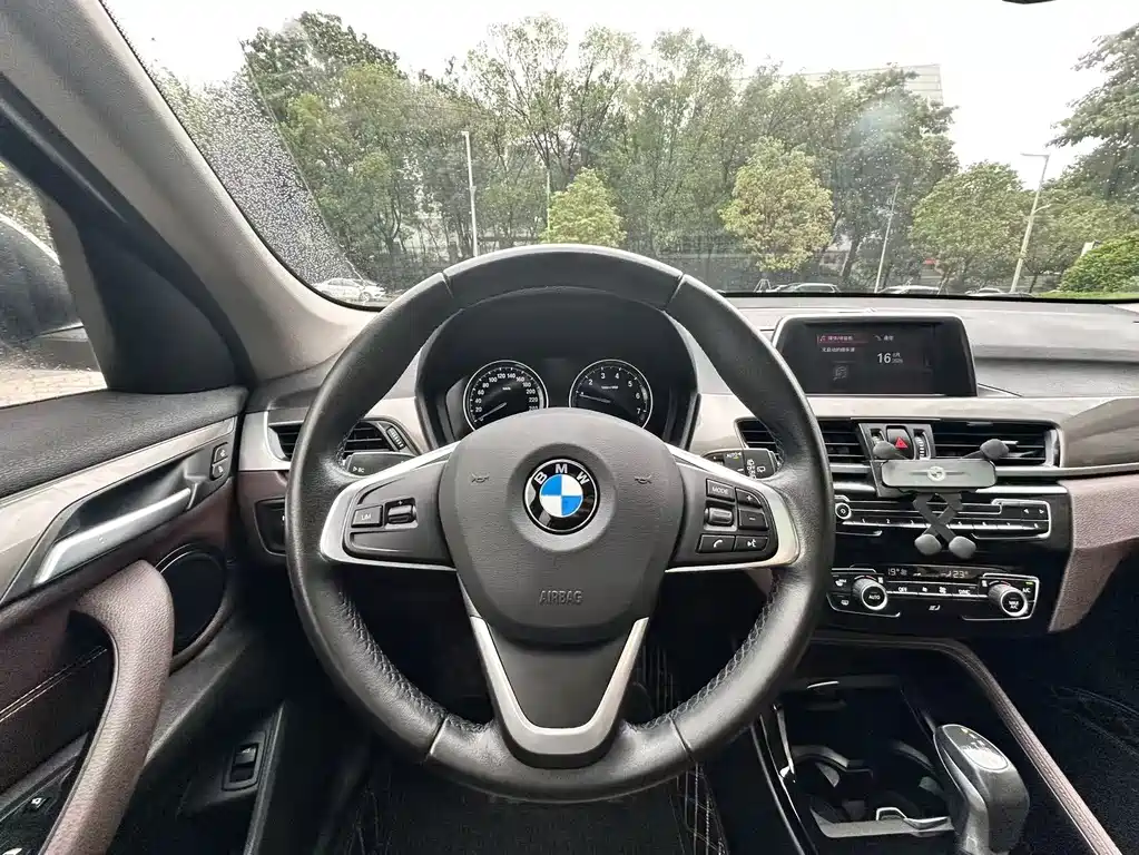 BMW X1 2019 — фото 14