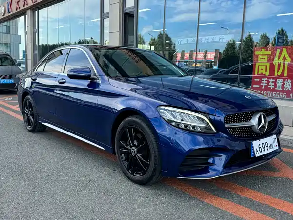 Mercedes-Benz C-Class 2021