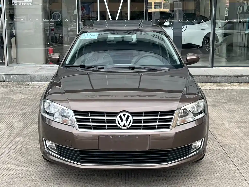 Volkswagen Gran Lavida 2014