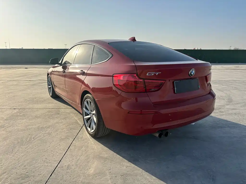 BMW 3 Series GT 2017 — фото 10