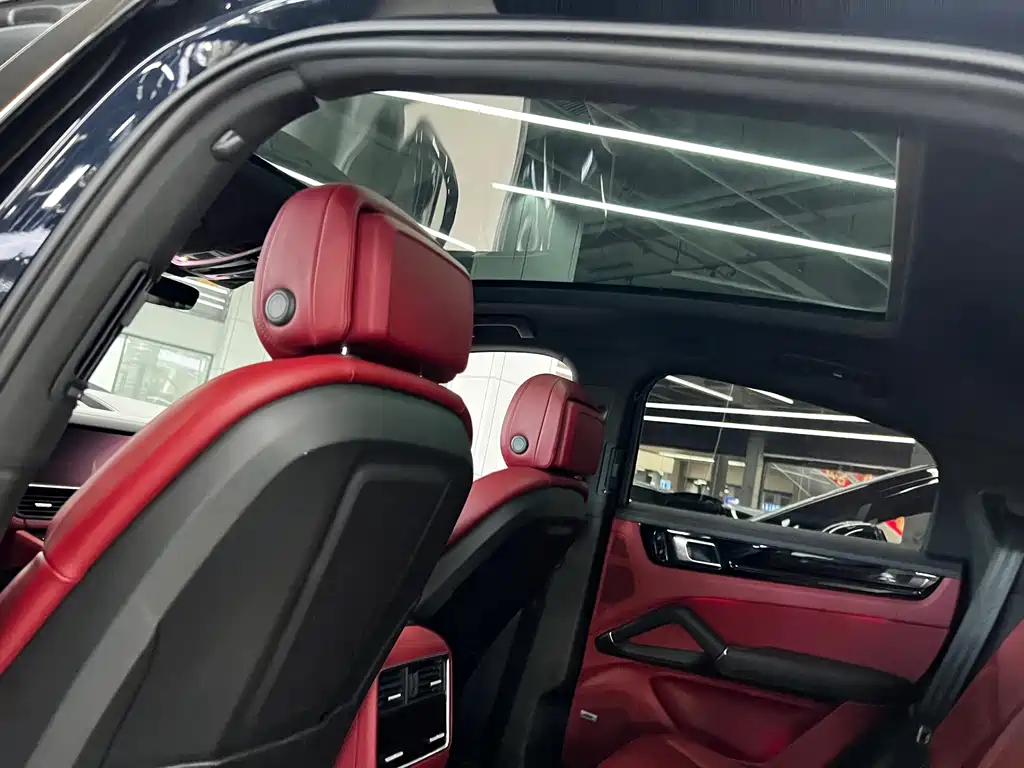 Porsche Cayenne 2020 — фото 16