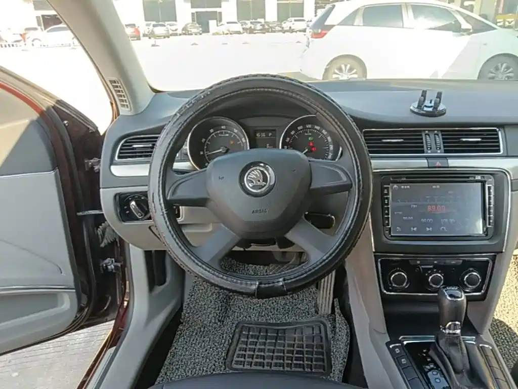 Skoda Speedy 2014 — фото 11
