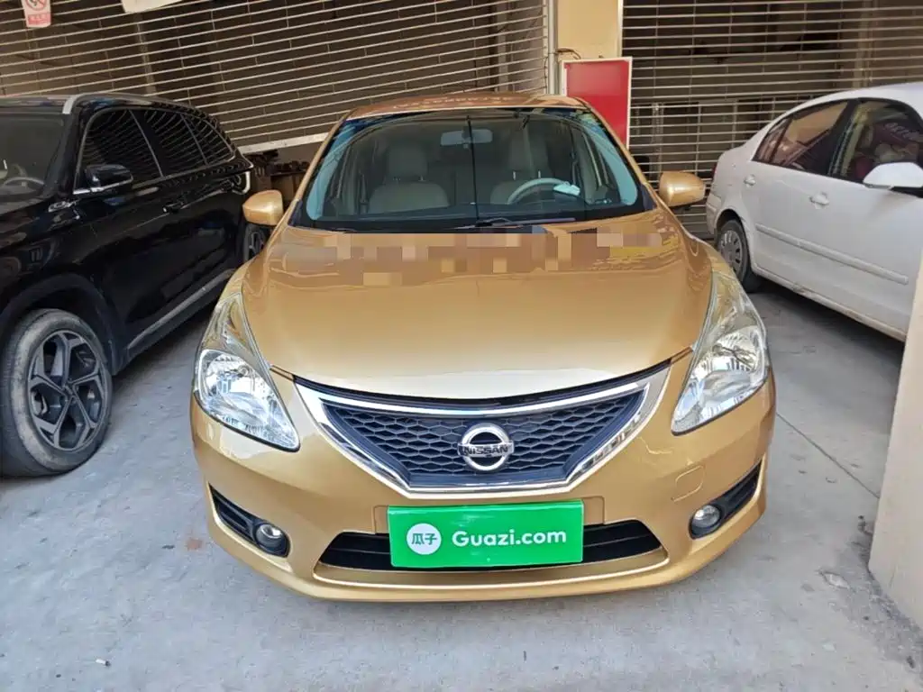 Nissan Tiida 2015 — фото 3
