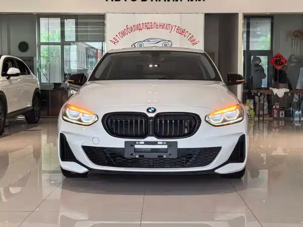BMW 1 Series 2023